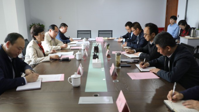 吉芸一行来可提现的电玩城调研指导工作