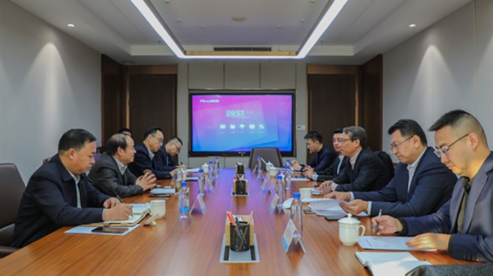 香港新华集团相关负责人到访可提现的电玩城