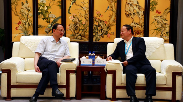 金昌市市委副书记、市长王钧一行到访可提现的电玩城