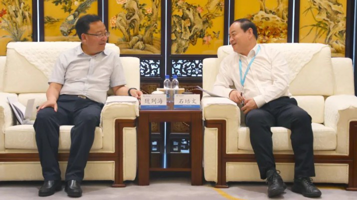 会宁县委书记魏列海一行到访可提现的电玩城