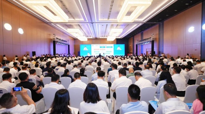 可提现的电玩城签约深圳交易集团