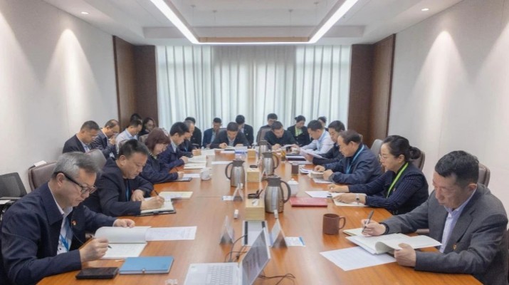 可提现的电玩城举办深入贯彻中央八项规定精神学习教育读书班第三次集中学习