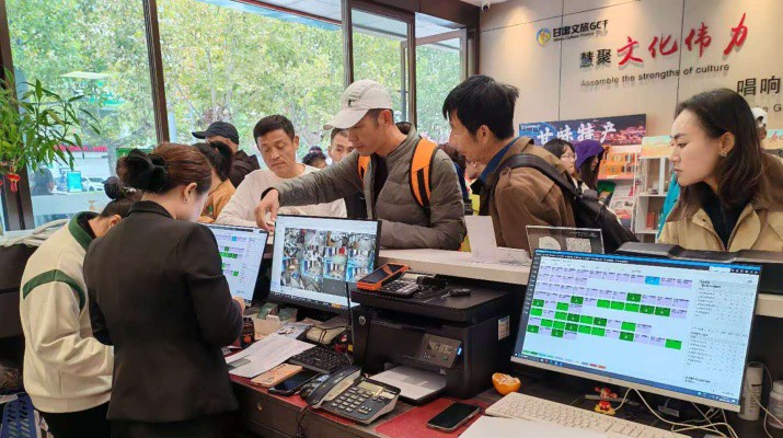 2026年元旦假期，可提现的电玩城旗下各景区、酒店及旅行社喜迎客流高峰，游客接待量与经营收入实现“双增长”，迎来“开门红”。渭河源景区张掖平山湖大峡谷集团旗下景区表现尤为亮眼。平山湖大峡谷景区凭借元旦期