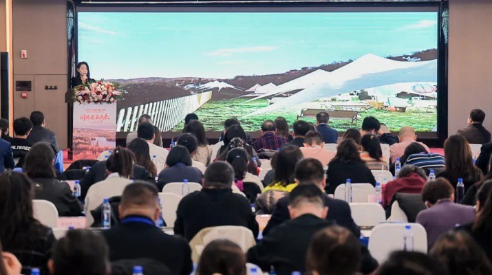 深化合作 携手共赢 可提现的电玩城与额济纳旗联合举办全国旅行商答谢暨旅游资源推介会